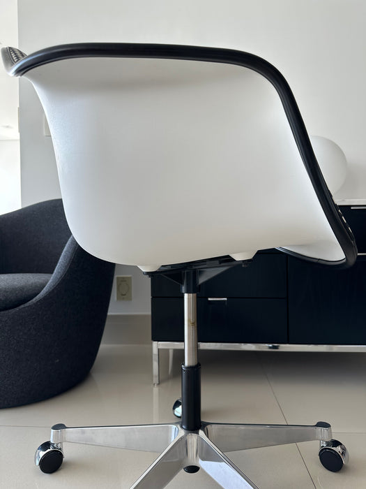 Poltrona "Eames Shell Task" - Herman Miller