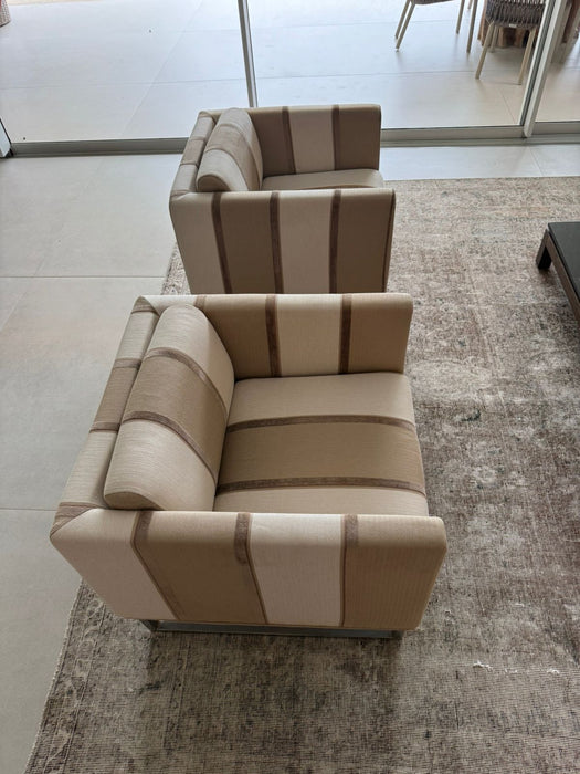 Par de Poltronas - Minotti | Reestofadas com Tecidos Stella