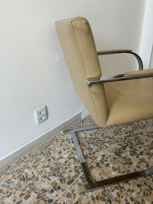 Conjunto de 4 Cadeiras “BRNO” em Couro – Ludwig Mies van der Rohe
