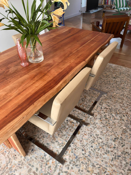 Conjunto de 4 Cadeiras “BRNO” em Couro – Ludwig Mies van der Rohe