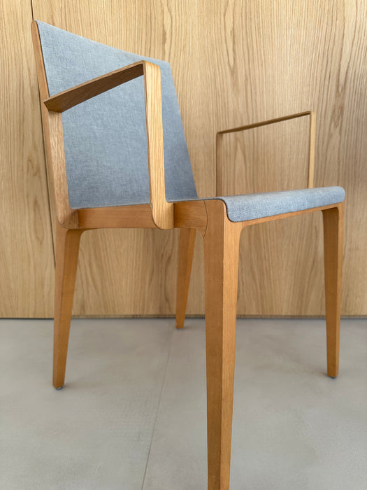 Conjunto de 8 Cadeiras "Finn" - Jader Almeida