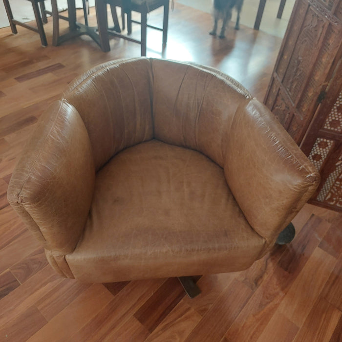 Poltrona “Fat” – Estúdio Bola