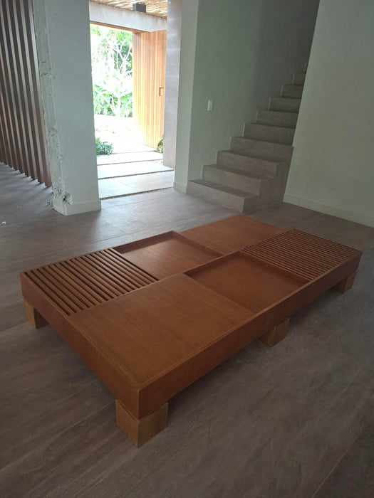 Mesa de Centro "Rosá" – Maria Cândido Machado