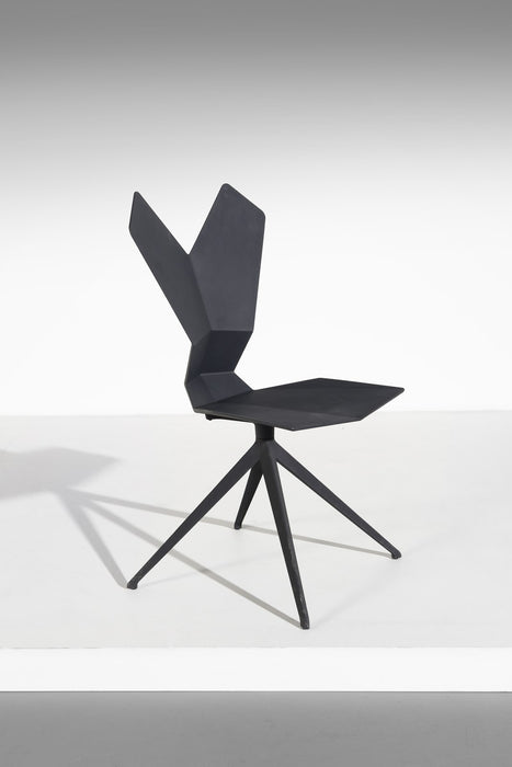 Cadeira "Y" – Tom Dixon (Reino Unido)