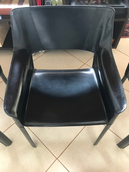 Conjunto com 5 Cadeiras  em Couro - De Couro of Brazil