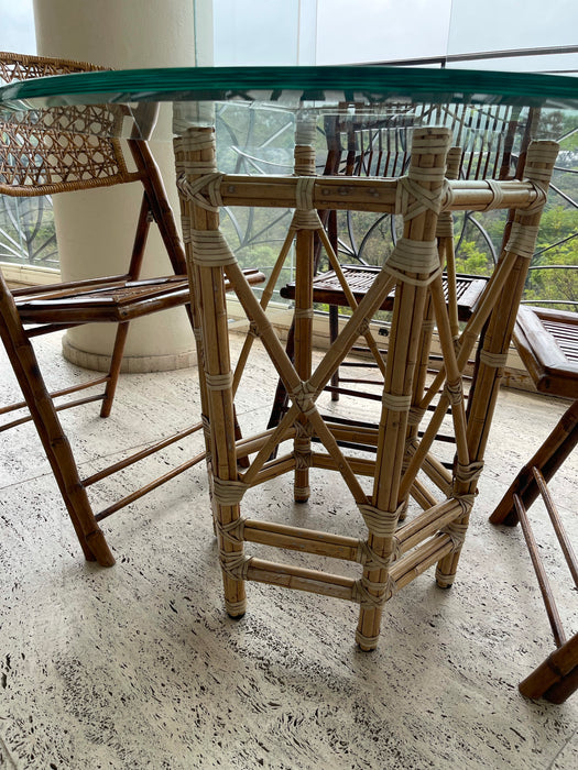 Mesa com Tampo de Vidro e Bambu - Cecília Dale