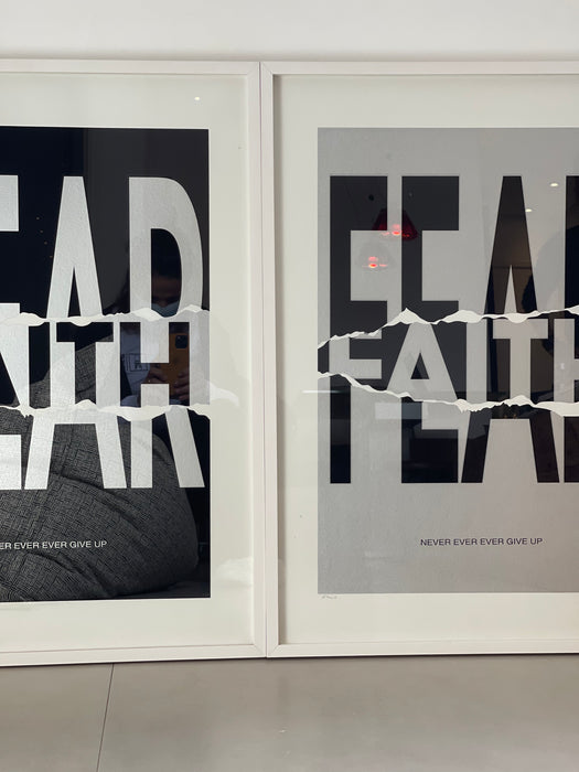 Par de Quadros "Fear Faith" - Abdiel Vicente/ Micasa